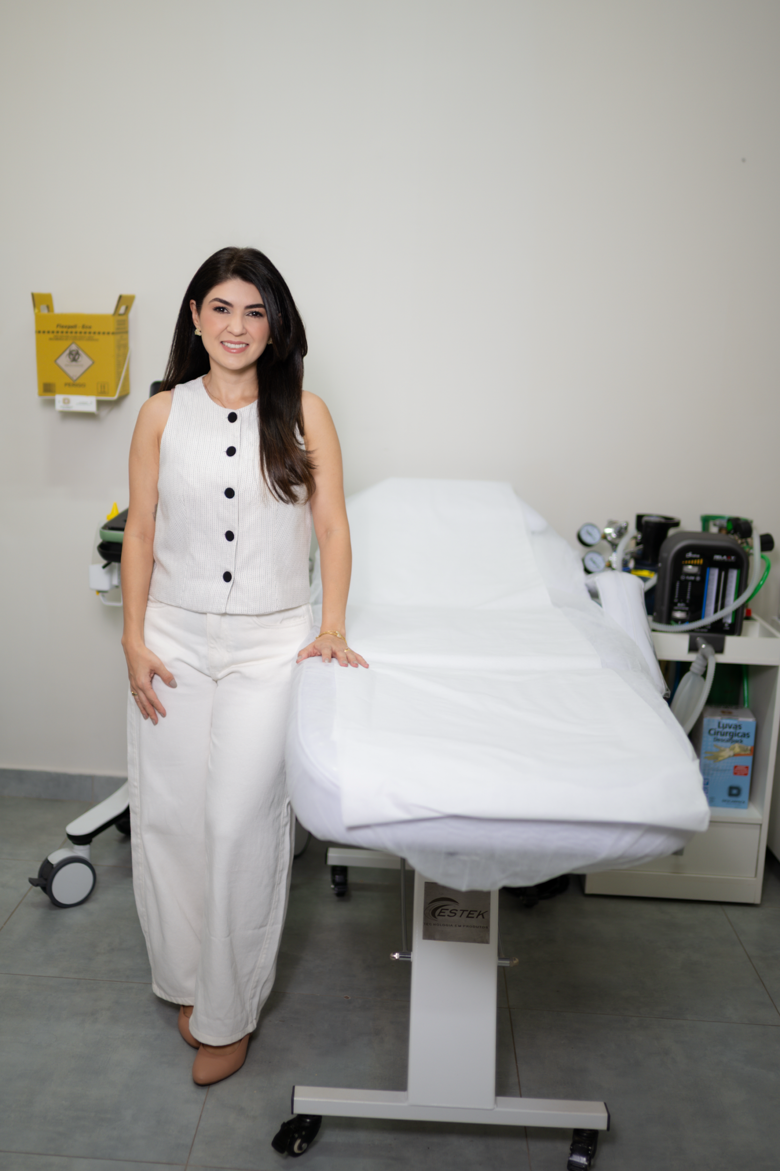 Dra. Camila Coutinho